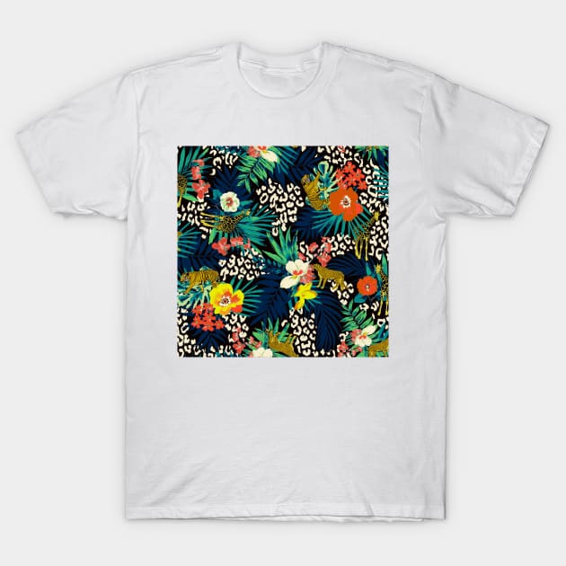 wild life T-Shirt by ilhnklv